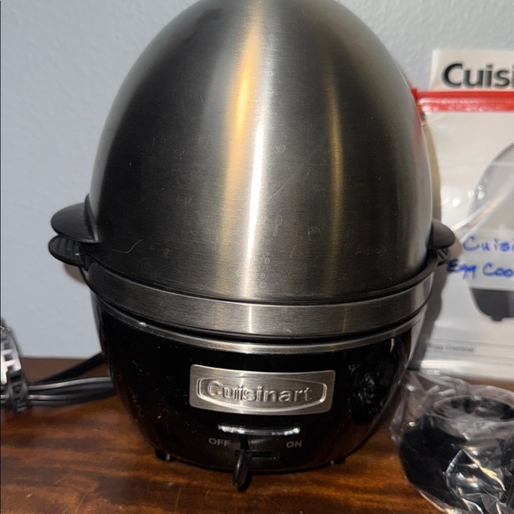 Cuisinart Egg Central Egg Cooker Set Appliance Model CEC-10 New Condition - Picture 2 of 4